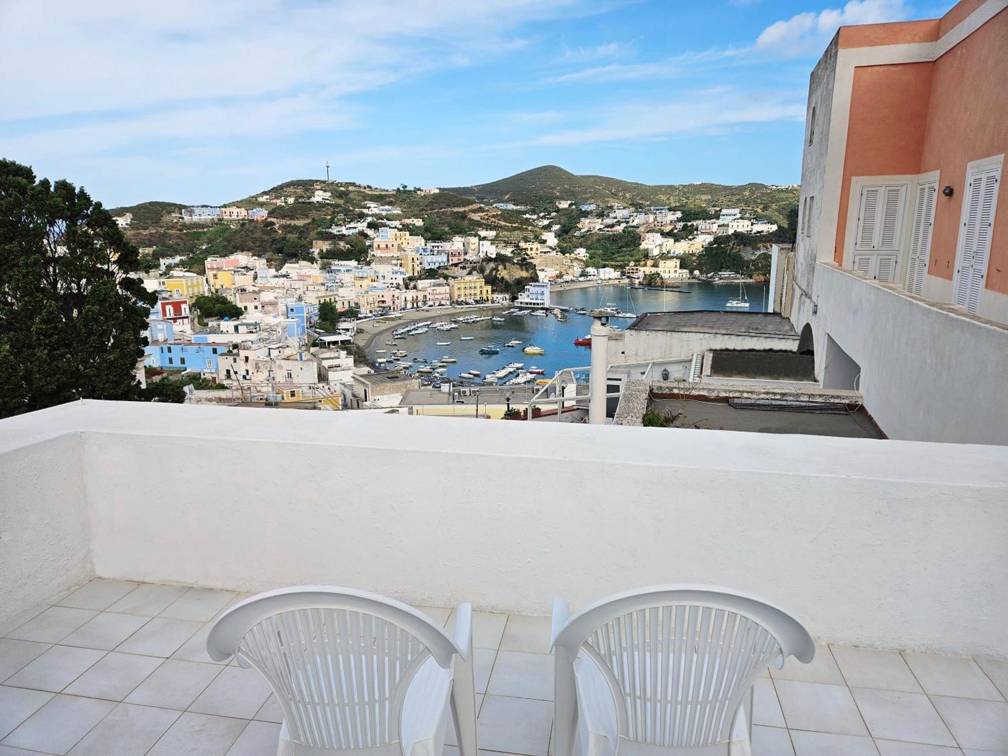 Maridea - Biscaglina Apartment ปอนซา ภายนอก รูปภาพ