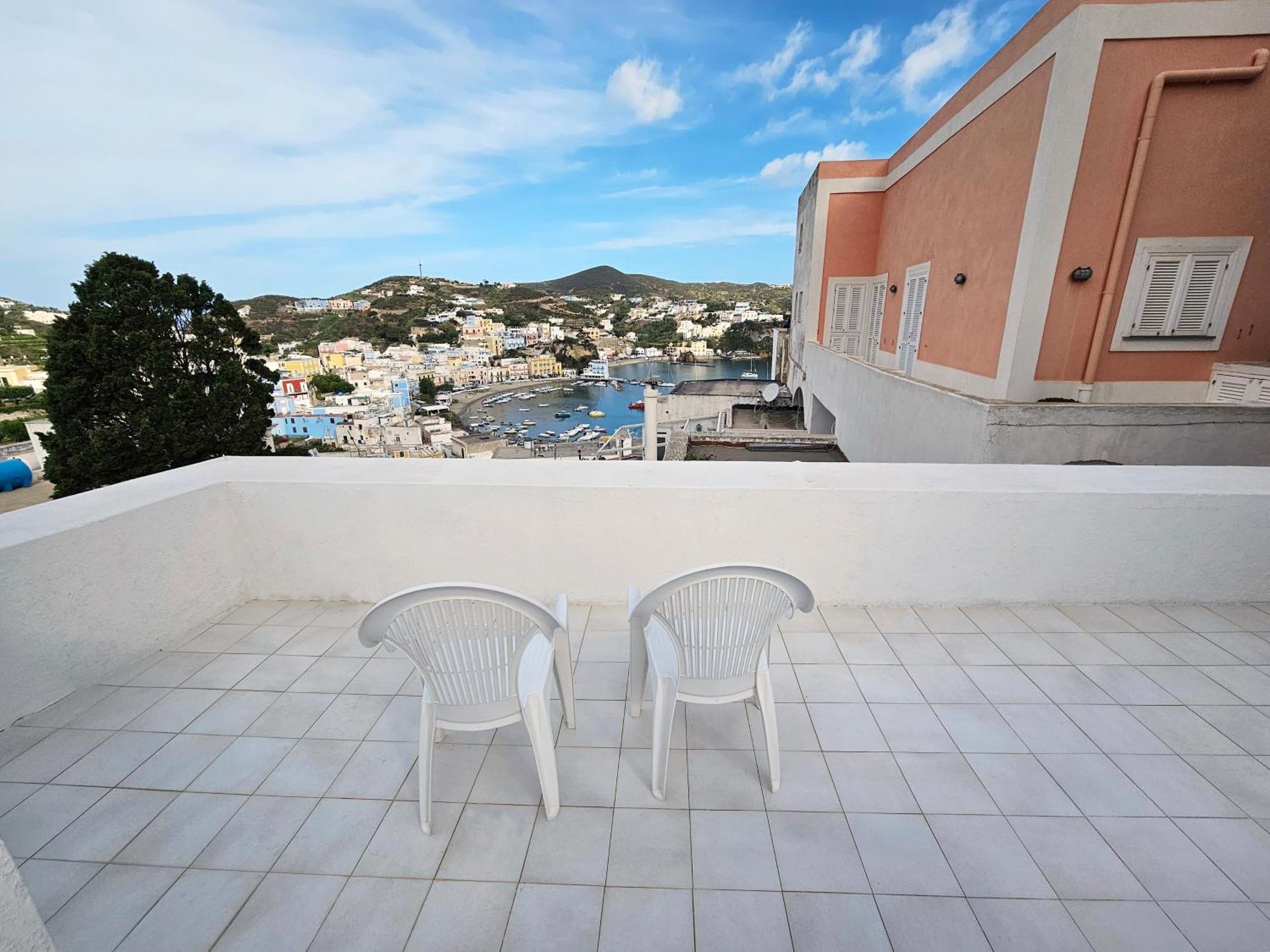 Maridea - Biscaglina Apartment ปอนซา ภายนอก รูปภาพ